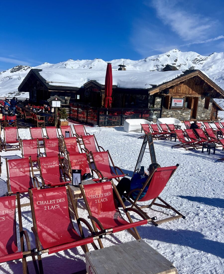 Skiing in France hospitality